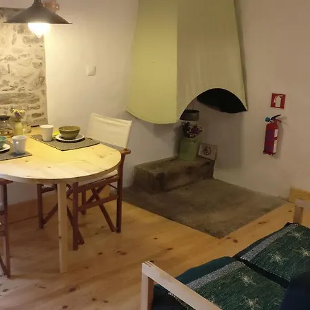 Apartment Casinhas De S. Francisco T2 Azeitona By Lovelystay