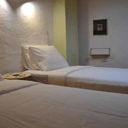 Apartment Casinhas De S. Francisco T2 Azeitona By Lovelystay *